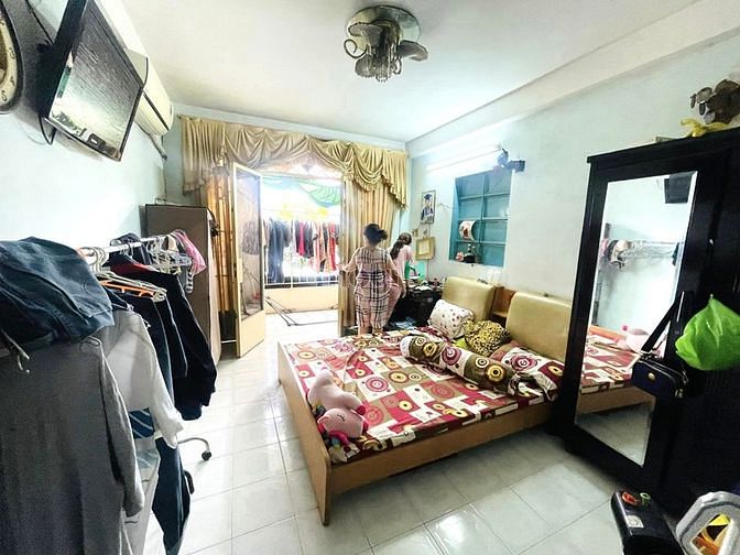 Hình ảnh Cần bán nhanh căn nhà 5 tầng ô tô đổ cửa gần cầu chà và 49m2