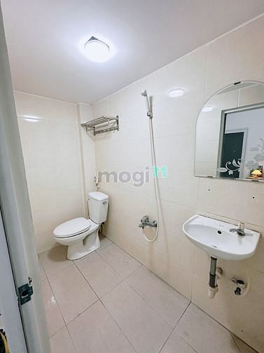 Hình ảnh Mb6623 nạp rút nhanh chóng studio đầy đủ nội thất Cộng Hòa - Etown