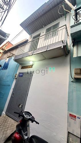 Hình ảnh Nhà nguyên căn có gác - Dương Quảng Hàm - có bancon thoáng mát
