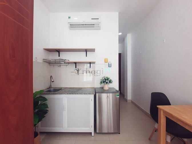 Hình ảnh View siêu đẹp, gió lộng - Phòng ban công, cửa sổ lớn cực thoáng Quận 3