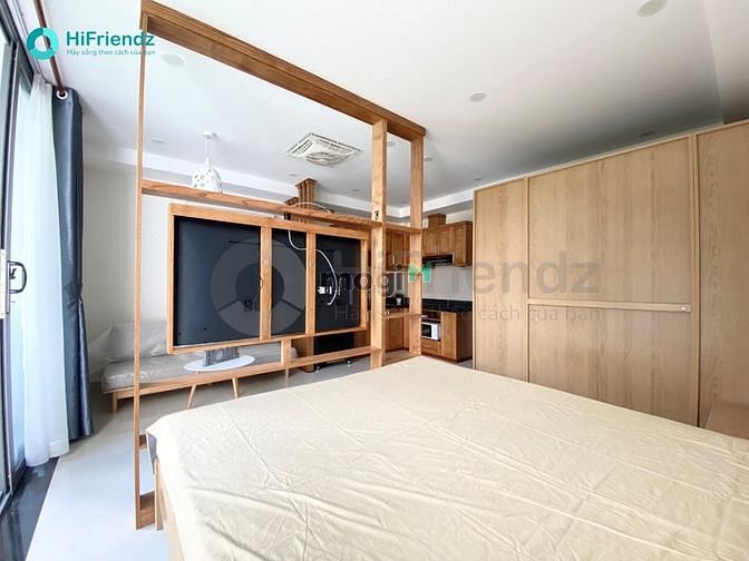 Hình ảnh Studio - Ban công - Tone gỗ siêu đẹp ngay sau The Vista An Phú