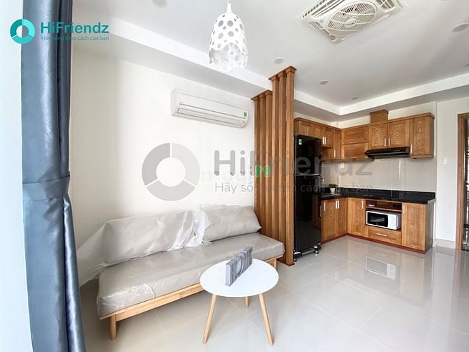 Hình ảnh Studio - Ban công - Tone gỗ siêu đẹp ngay sau The Vista An Phú