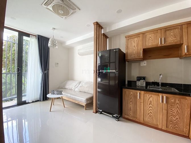 Hình ảnh Studio - Ban công - Tone gỗ siêu đẹp ngay sau The Vista An Phú