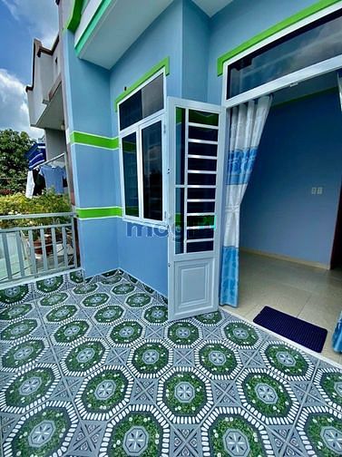 Hình ảnh Chủ cần bán căn nhà 1 trệt 1 lầu gần chợ Hóc Môn gía 1 tỷ 6