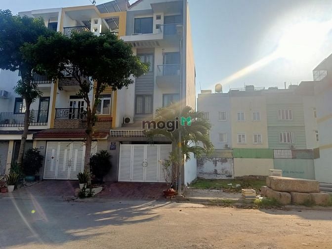 Hình ảnh Bán lô đất đường 12m, khu dân cư Intresco 13E 100m2