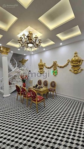 Hình ảnh Cho thuê nhà mặt phố Thái Hà, Đống Đa, Hà Nội