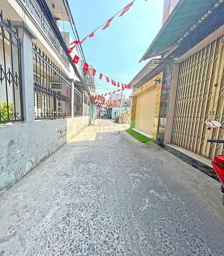 Hình ảnh Cho Thuê Nhà Nguyên Căn Hẻm Huỳnh Tấn Phát