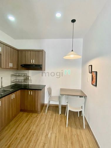 Hình ảnh Studio ban công full nội thất ngay chợ và nhà thờ Tân Định Quận 1