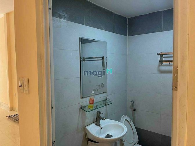 Hình ảnh Cho Thuê Nhà Nguyên Căn Hẻm Lê Văn Lương