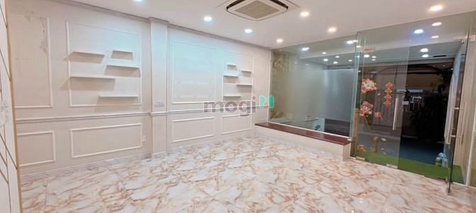 Hình ảnh Cho thuê nhà biệt thự mini 436B đường 3/2, Quận 10. Có hầm - sân để xe