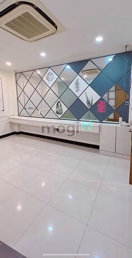 Hình ảnh Cho thuê nhà biệt thự mini 436B đường 3/2, Quận 10. Có hầm - sân để xe