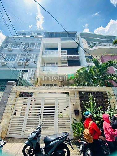 Hình ảnh Cho thuê nhà biệt thự mini 436B đường 3/2, Quận 10. Có hầm - sân để xe