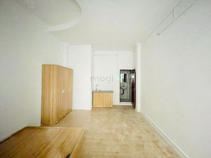 Hình ảnh 🔴Đầu tháng trống studio_ban công_cửa sổ_gần khu ẩm thực Phan XíchLong