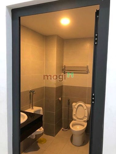Hình ảnh Cho thuê nhà hẻm 37 Nguyễn Minh Hoàng, P12, Tân Bình