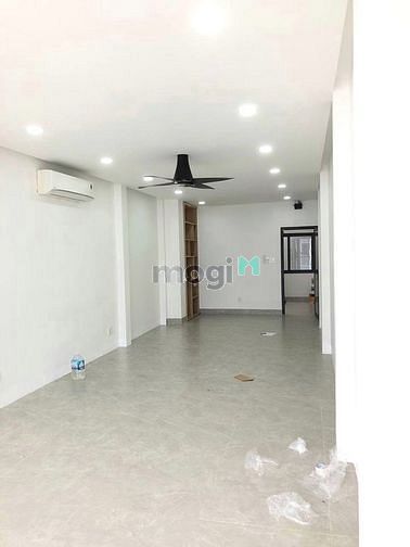 Hình ảnh Cho thuê nhà hẻm 37 Nguyễn Minh Hoàng, P12, Tân Bình
