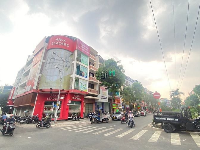 Hình ảnh Cho thuê nhà GÓC 2MT 31 Phan Xích Long, Q. Phú Nhuận - DT 8x16m