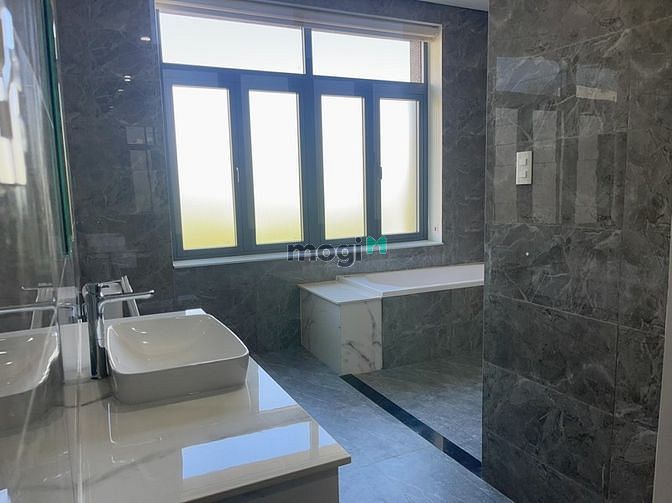 Hình ảnh Cho thuê villa Lê Hữu Khánh cực đẹp