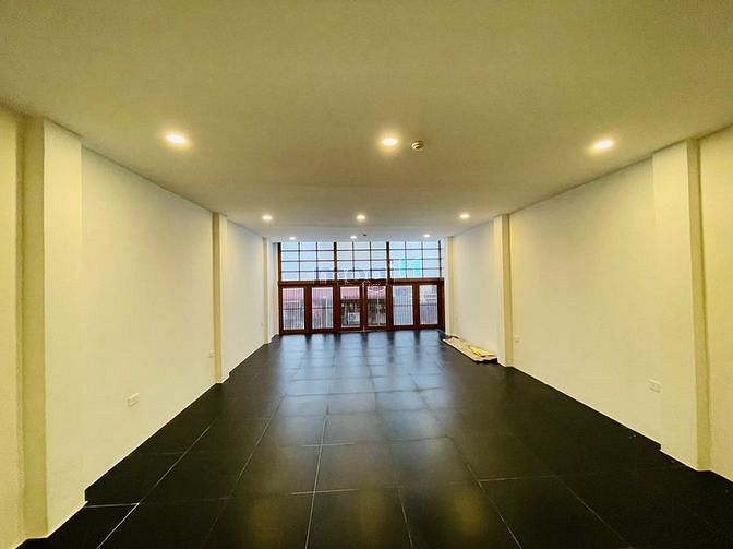 Hình ảnh Cho thuê nhà mặt phố TRIỆU VIỆT VƯƠNG, DT 70m2x6 tầng+hầm, MT 5m, 85tr
