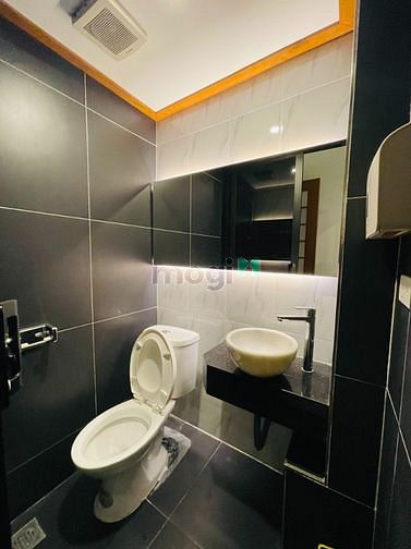 Hình ảnh Cho thuê nhà mặt phố TRIỆU VIỆT VƯƠNG, DT 70m2x6 tầng+hầm, MT 5m, 85tr