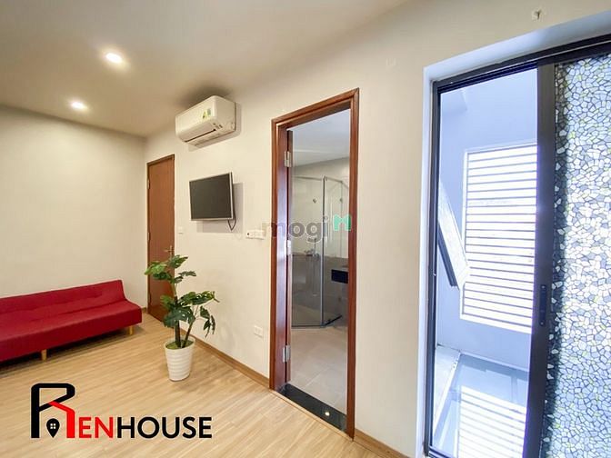 Hình ảnh Cho thuê căn studio full đồ 30m2, có ban công, thang máy ở Cầu Giấy