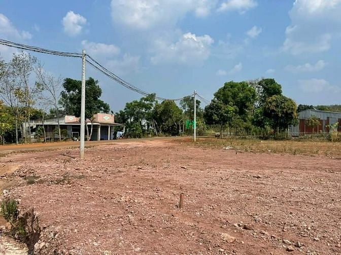 Hình ảnh Đất bán 321M2 thổ cư sát công ty, cạnh trường, chợ GIÁ 510 TRIỆU