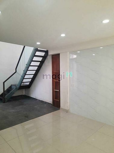 Hình ảnh Cho Thuê Nhà Nguyên Căn Hẻm 30 Lâm Văn Bền