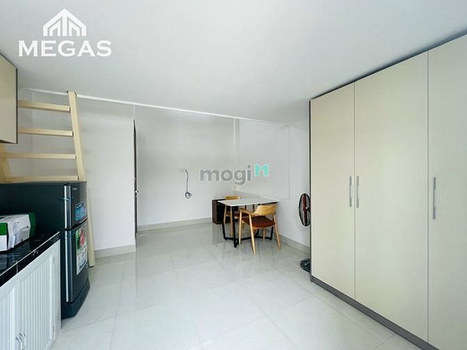Hình ảnh Duplex siêu to khổng lồ ngay Chợ bà Chiểu
