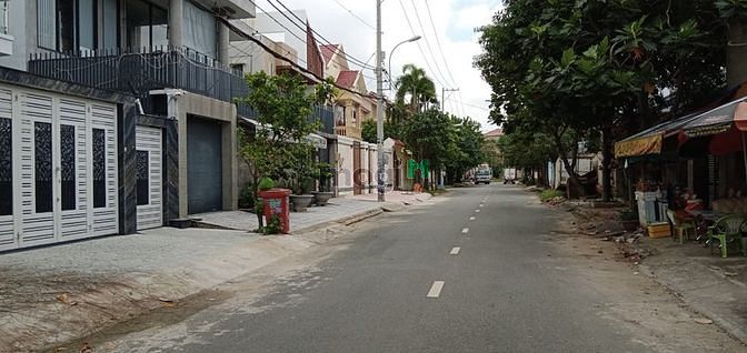 Hình ảnh Biệt thự , văn phòng kinh doanh 700m2, cách Q.Gò Vấp 300m