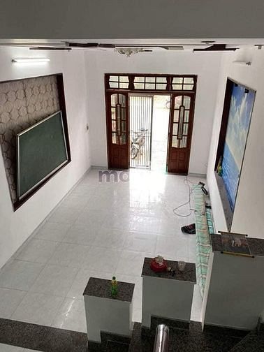 Hình ảnh Cho thuê nhà 2 tầng MT đường Đà Sơn