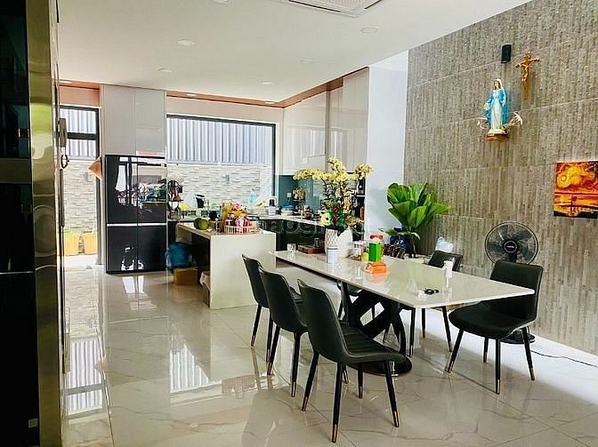 Hình ảnh Cho thuê Villa full nội thất đẹp mới COMPOUND QUẬN 2  Đường D2, SAIGON