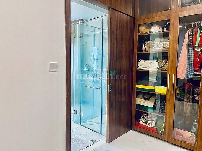 Hình ảnh Cho thuê Villa full nội thất đẹp mới COMPOUND QUẬN 2  Đường D2, SAIGON