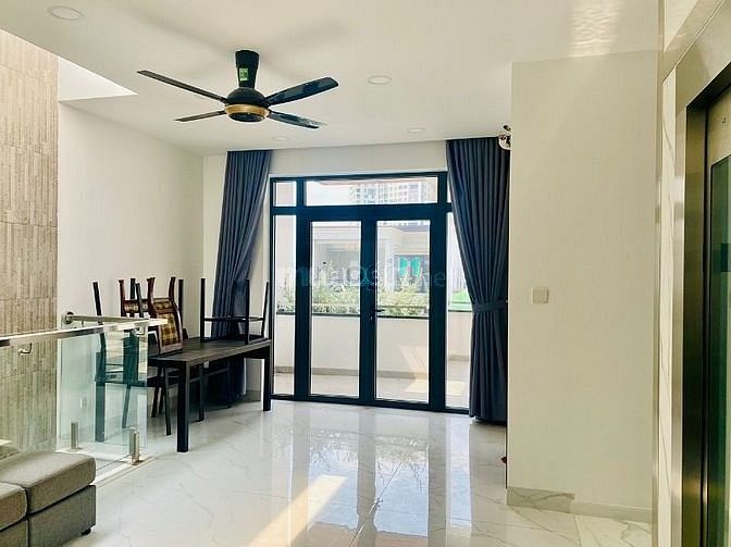 Hình ảnh Cho thuê Villa full nội thất đẹp mới COMPOUND QUẬN 2  Đường D2, SAIGON
