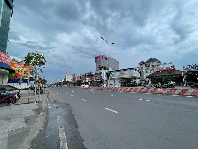 Hình ảnh Bán nhà đất thổ cư MT Lê Trọng Tấn, DT: 2.322m2, thổ cư 100%, 170 tỷ