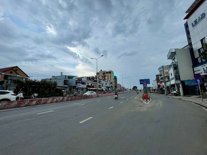 Hình ảnh Bán nhà đất thổ cư MT Lê Trọng Tấn, DT: 2.322m2, thổ cư 100%, 170 tỷ