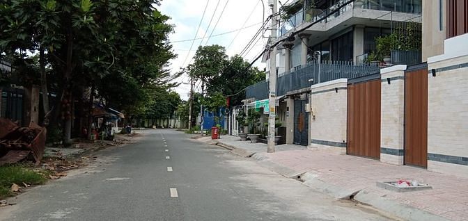 Hình ảnh Đất, biệt thự, văn phòng, p.trưng bày, kho 384m2, cách Q.Gò Vấp 300m.