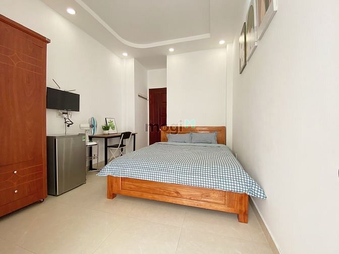 Hình ảnh PHÒNG BAN CÔNG View đẹp, Full nội thất Cao Thắng Quận 3, có thang máy