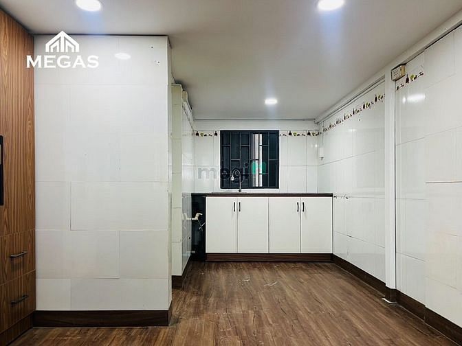 Hình ảnh Cho thuê phòng Duplex siêu rộng gần Văn Lang cs3