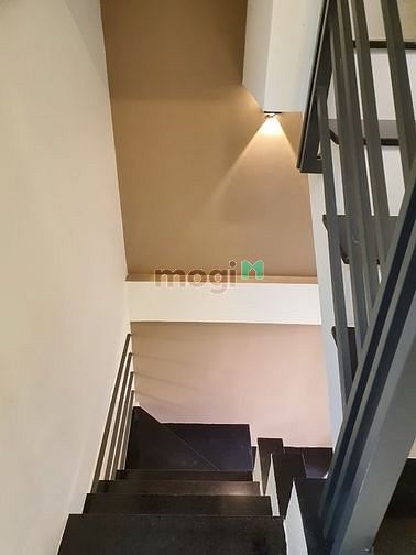 Hình ảnh Cho Thuê Nhà Nguyên Căn Hẻm 62 Lâm Văn Bền