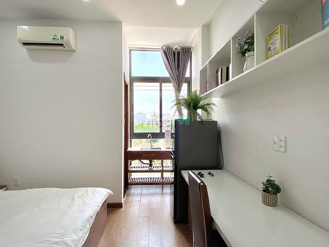 Hình ảnh Cho Thuê Căn Hộ Ban Công Mới 100% Nguyễn Cảnh Dị Tân Bình