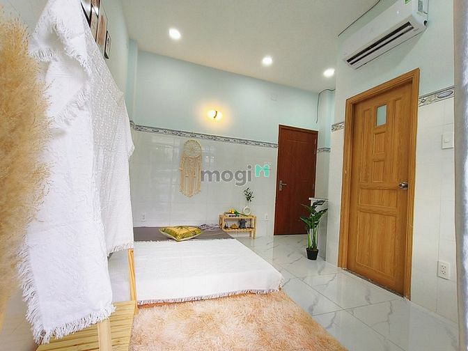 Hình ảnh Phòng ban công mặt tiền lâm văn bền quận 7