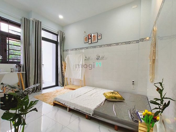 Hình ảnh Phòng ban công mặt tiền lâm văn bền quận 7