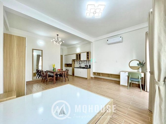 Hình ảnh Studio ban công 40m2, duplex sân vườn full nội thất cao cấp, hiện đại