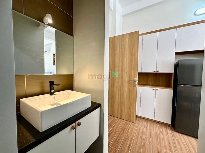 Hình ảnh Studio ban công 40m2, duplex sân vườn full nội thất cao cấp, hiện đại