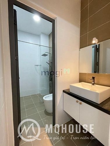 Hình ảnh Studio ban công 40m2, duplex sân vườn full nội thất cao cấp, hiện đại