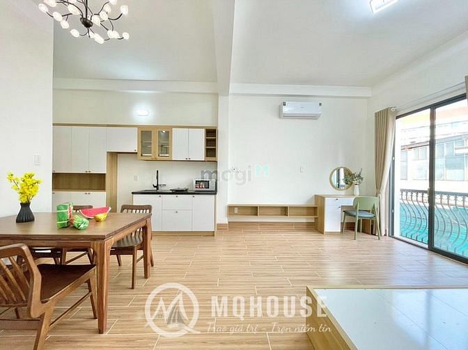 Hình ảnh Studio ban công 40m2, duplex sân vườn full nội thất cao cấp, hiện đại
