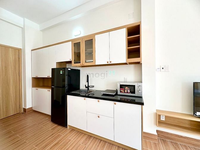 Hình ảnh Studio ban công 40m2, duplex sân vườn full nội thất cao cấp, hiện đại