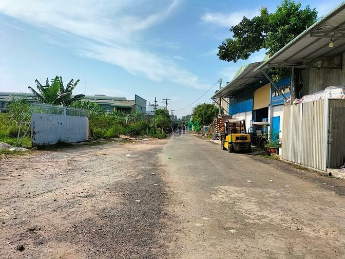 Hình ảnh Bán gấp đất dvtm góc 2 mt tiền lân,bà điểm hóc môn 5.778m- chỉ 100 tỷ