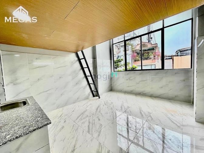 Hình ảnh Cho thuê phòng Duplex cửa sổ siêu lớn