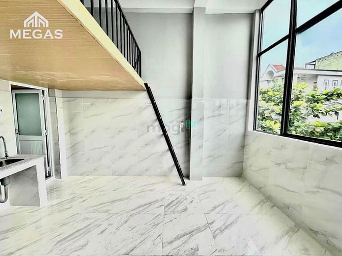 Hình ảnh Cho thuê phòng Duplex cửa sổ siêu lớn