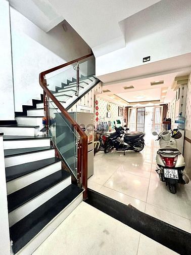Hình ảnh Vip P3 Phan Xích Long - Phan Đăng Lưu HXT - 54M2 - Sát Mặt Tiền
